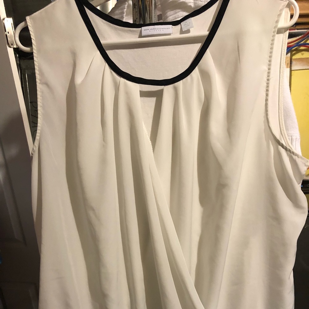 Cute blouse